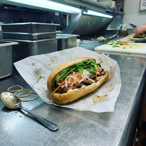 banh mi sandwich Vietnamese, before